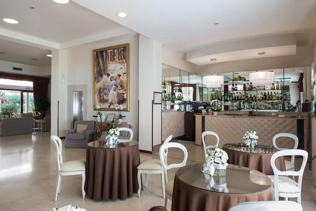 Hotel Ariston Montecatini-Terme 4*,